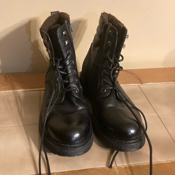 Golaiman boots‎ 9.5 - Picture 1 of 7
